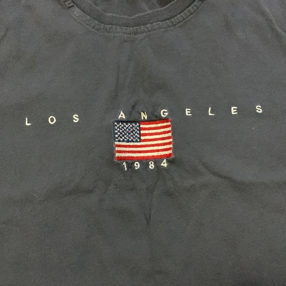 Brandy Melville Baby Tee - Picture 2 of 4